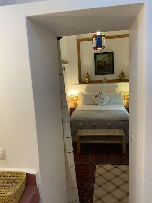 Riad Zouine Dans Un Quartier Traditionnel Marrakesh 0*,  Marocko